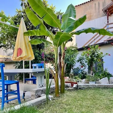Apartment In A Historical House In Carsi