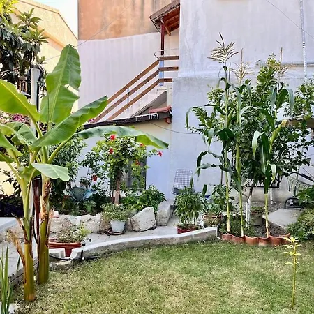 In A Historical House In Carsi شقة *