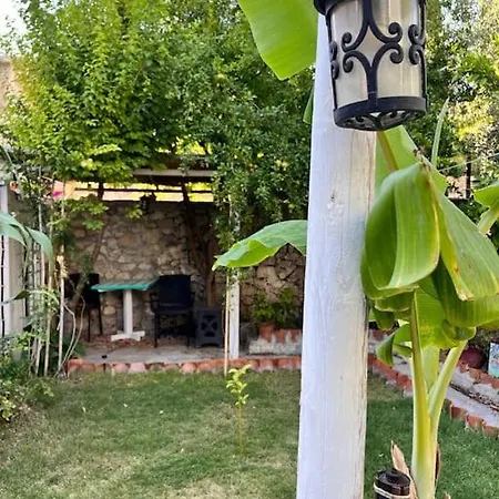 شقة In A Historical House In Carsi